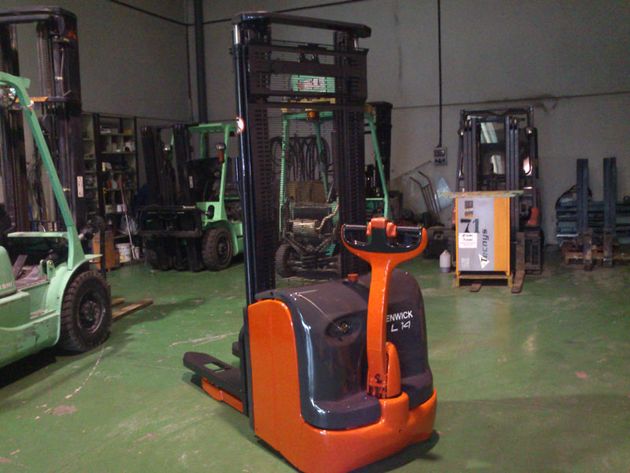 Caymsa y Servicios S.L. maquina de carga